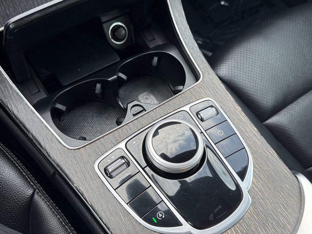 Used 2019 Mercedes-Benz C 300 4MATIC Sedan image 22