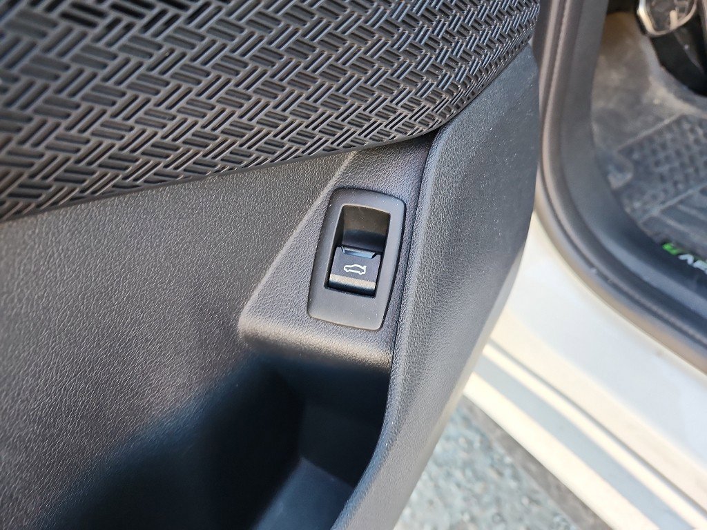 Used 2024 BMW X1 M35i w/ Premium Package image 20