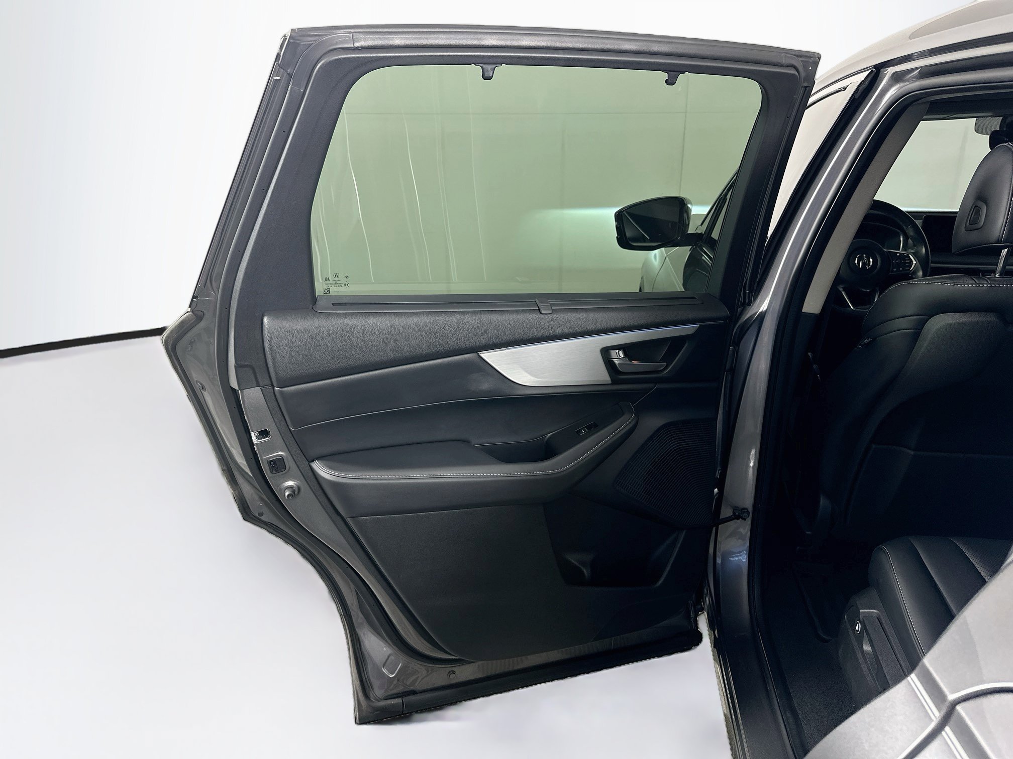 Used 2024 Acura MDX w/ Technology Package FWD image 25