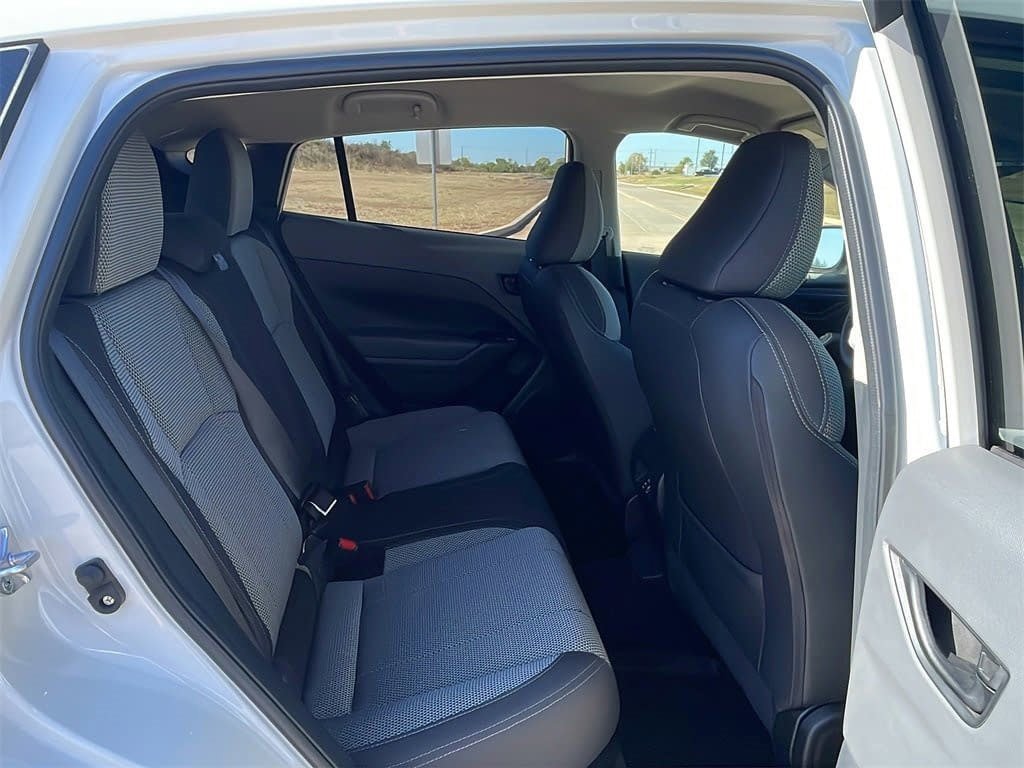 Used 2024 Subaru Crosstrek 2.0i Premium w/ Crosstrek Mirror Package image 14