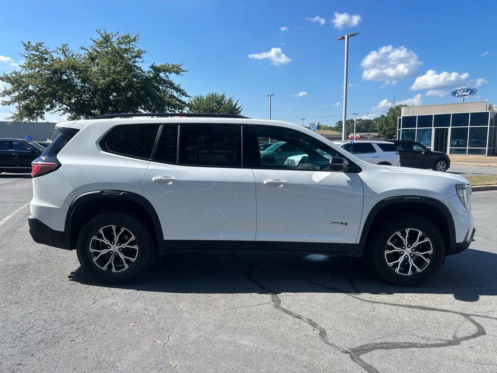 Used 2025 GMC Acadia AT4 w/ Luxury Package AWD/4WD image 8