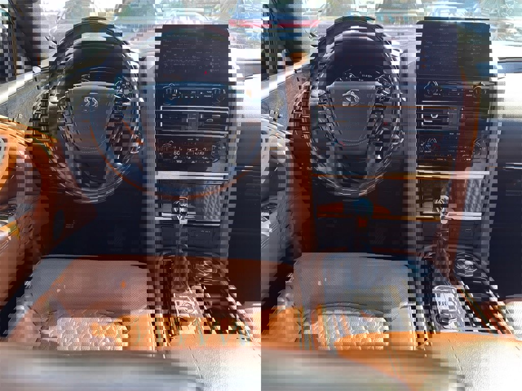 Used 2023 INFINITI QX80 Sensory w/ All-Season Package image 30