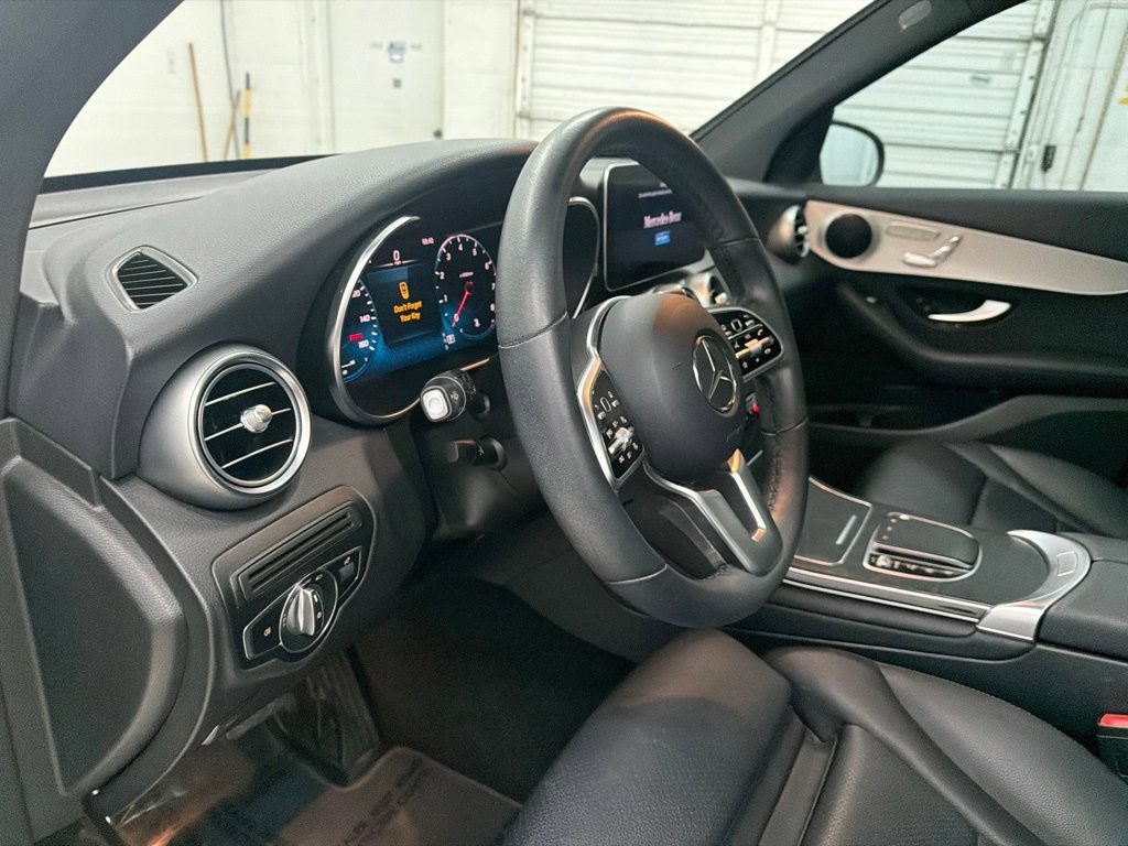 Used 2022 Mercedes-Benz GLC 300 image 14