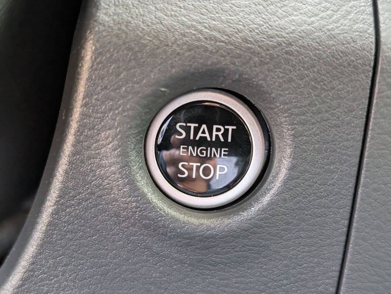 New 2025 Nissan Frontier SV AWD/4WD image 17