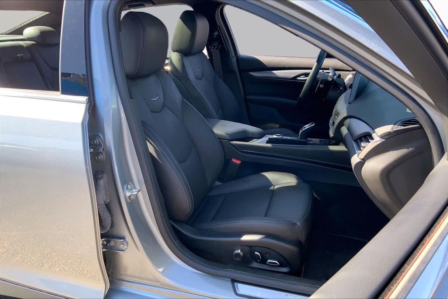 Used 2025 Cadillac CT5 Premium Luxury w/ Sun And Sound Package AWD/4WD image 8