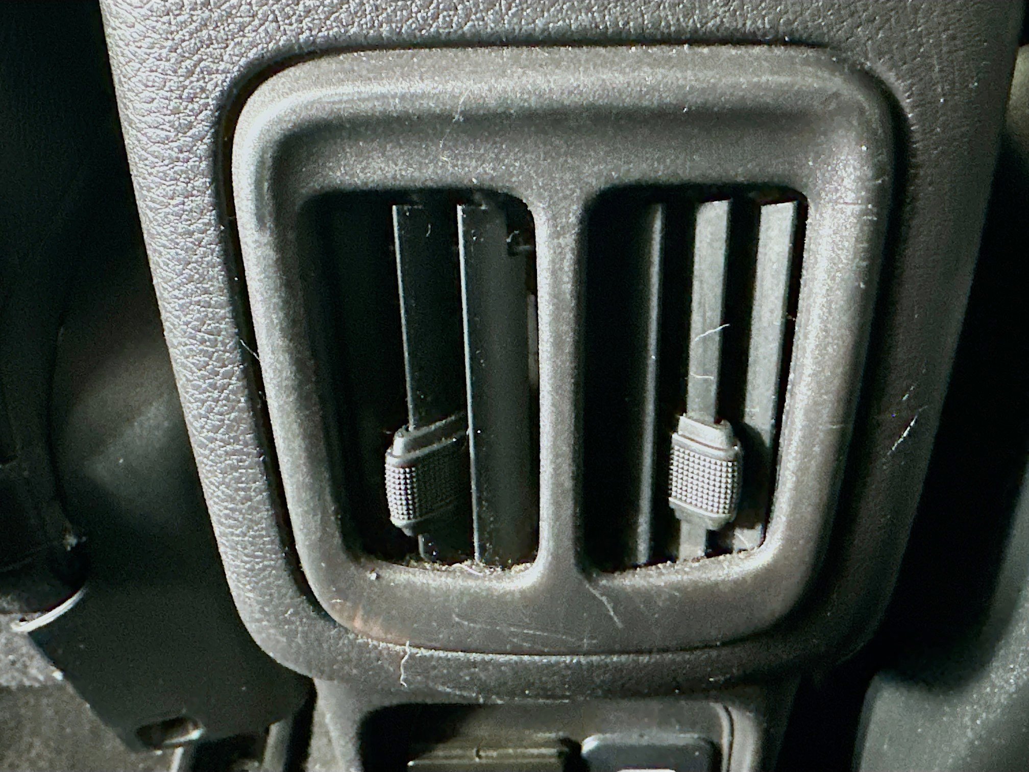 Used 2019 Jeep Compass Limited image 27