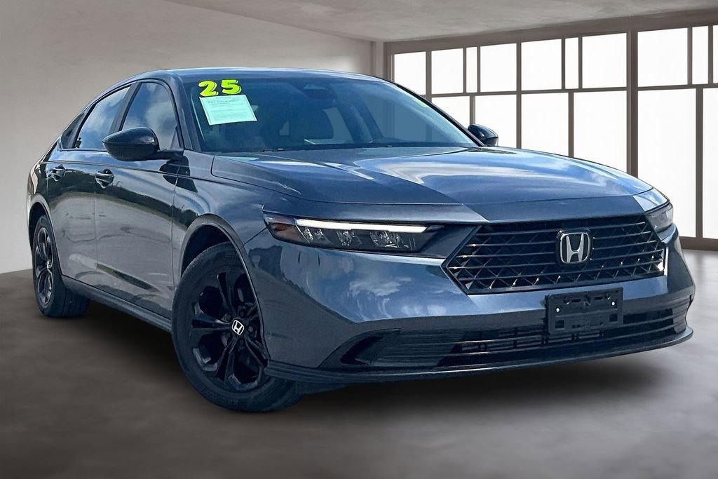 Used 2025 Honda Accord SE image 3