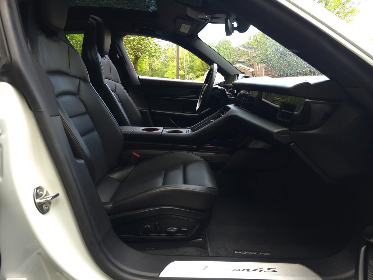 Used 2020 Porsche Taycan 4S w/ Premium Package image 21