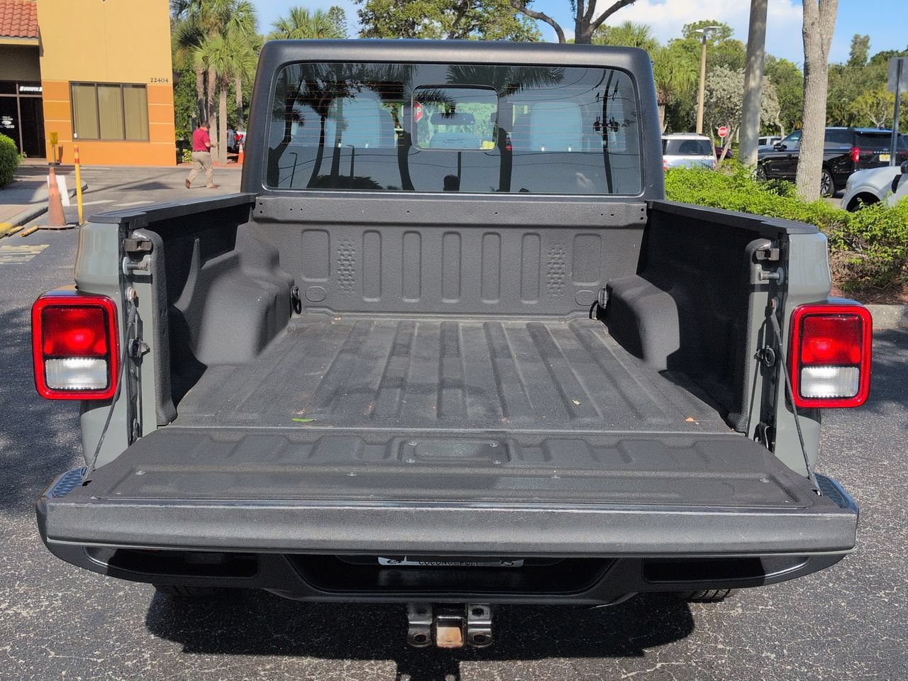 Used 2021 Jeep Gladiator Sport AWD/4WD image 13