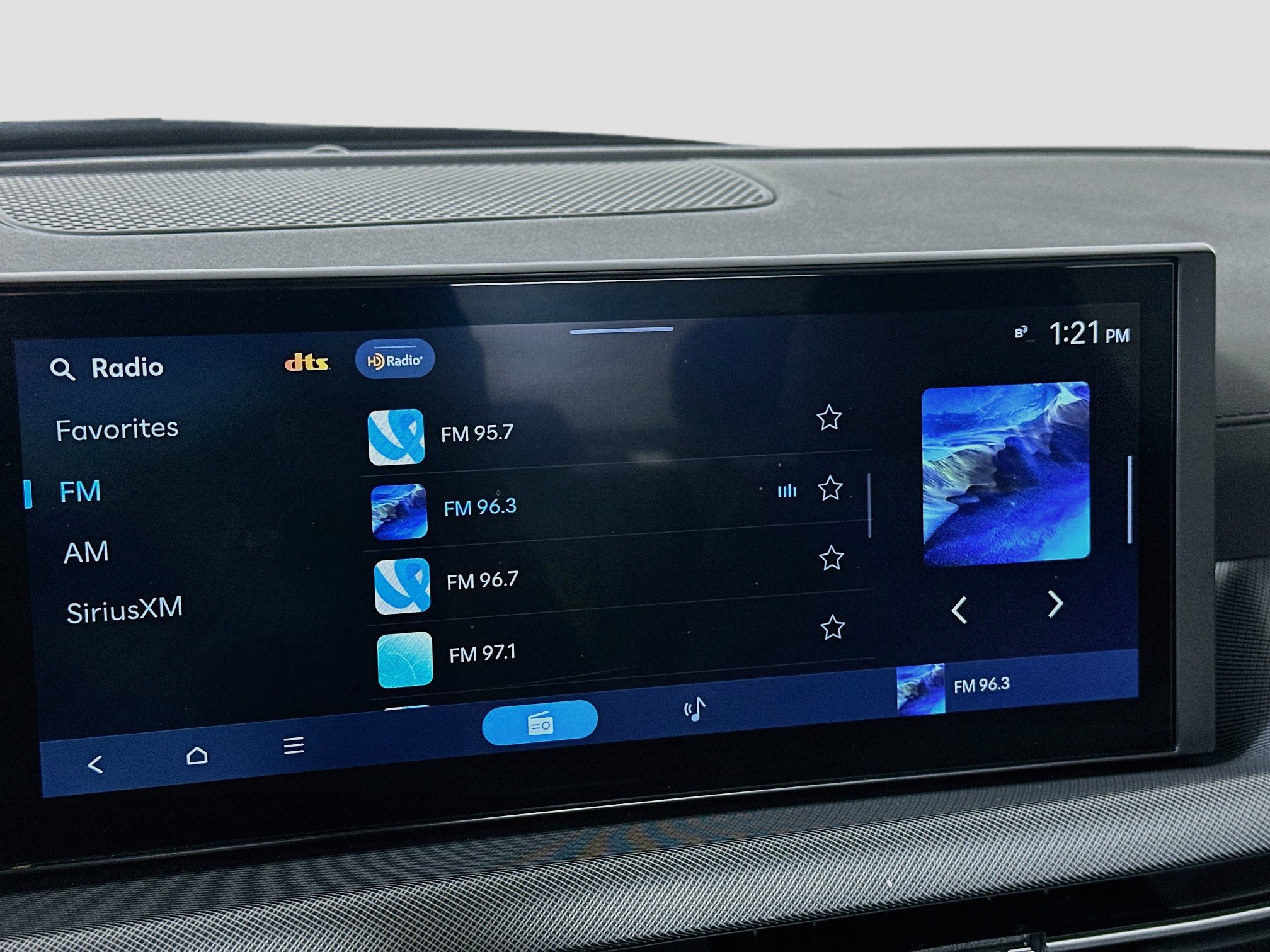 Used 2025 Hyundai Sonata SEL FWD image 21