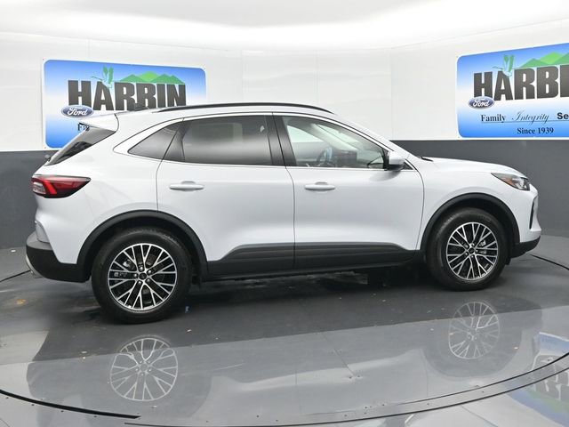 New 2025 Ford Escape SE image 6