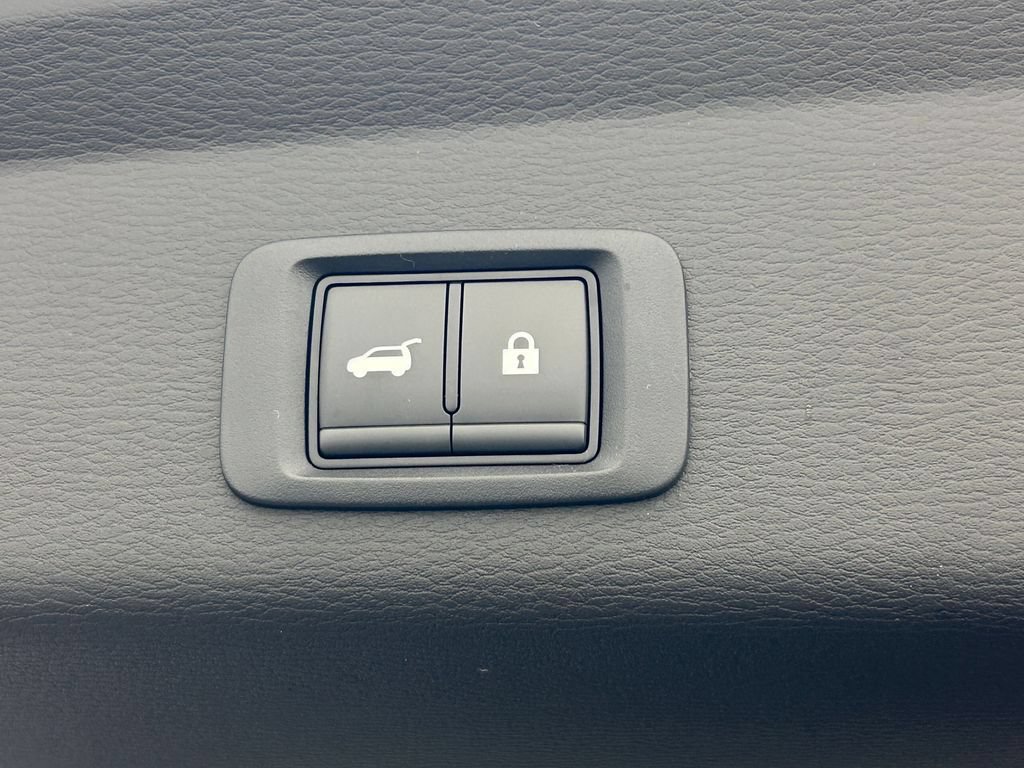 New 2026 Mitsubishi Outlander AWD image 38
