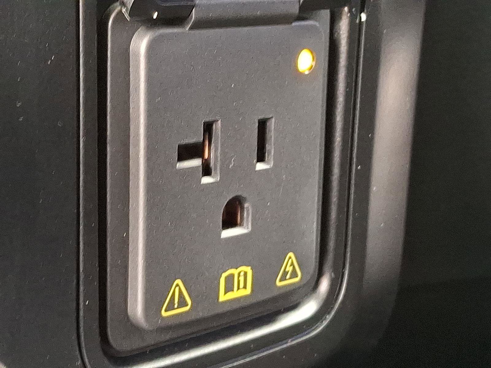 Used 2024 Ford F250 Platinum w/ Tremor Off-Road Package image 24