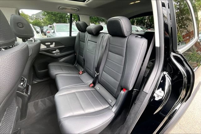 Used 2026 Mercedes-Benz GLS 450 4MATIC image 17