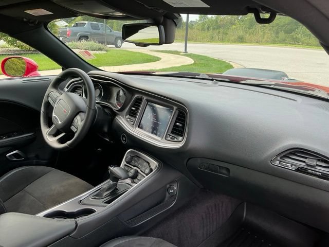 Used 2017 Dodge Challenger R/T Scat Pack RWD image 16