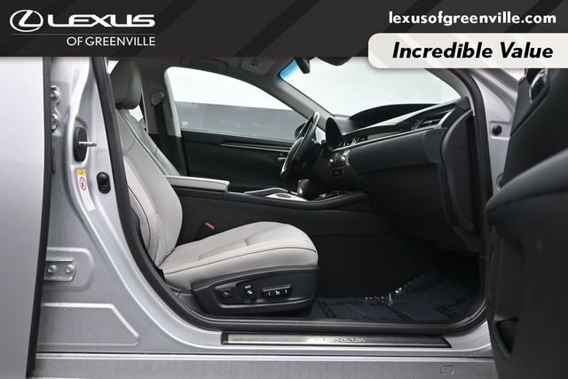 Used 2017 Lexus ES 350 FWD image 16