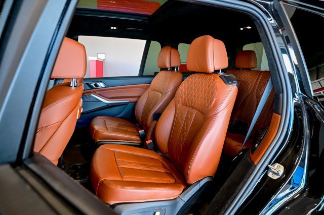 Used 2023 BMW X7 xDrive40i w/ Executive Package image 20