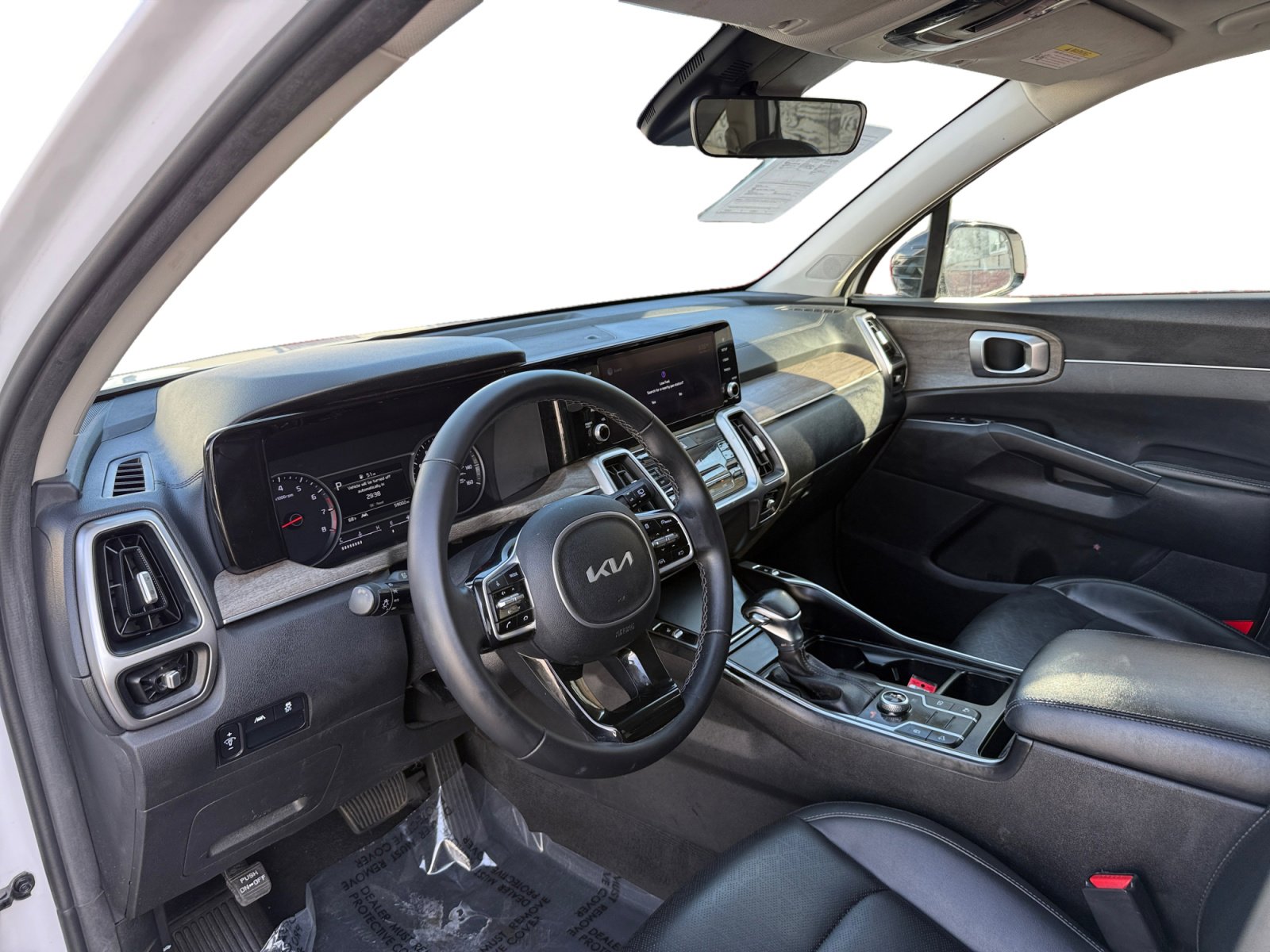 Used 2022 Kia Sorento S w/ Panoramic Sunroof Package image 9