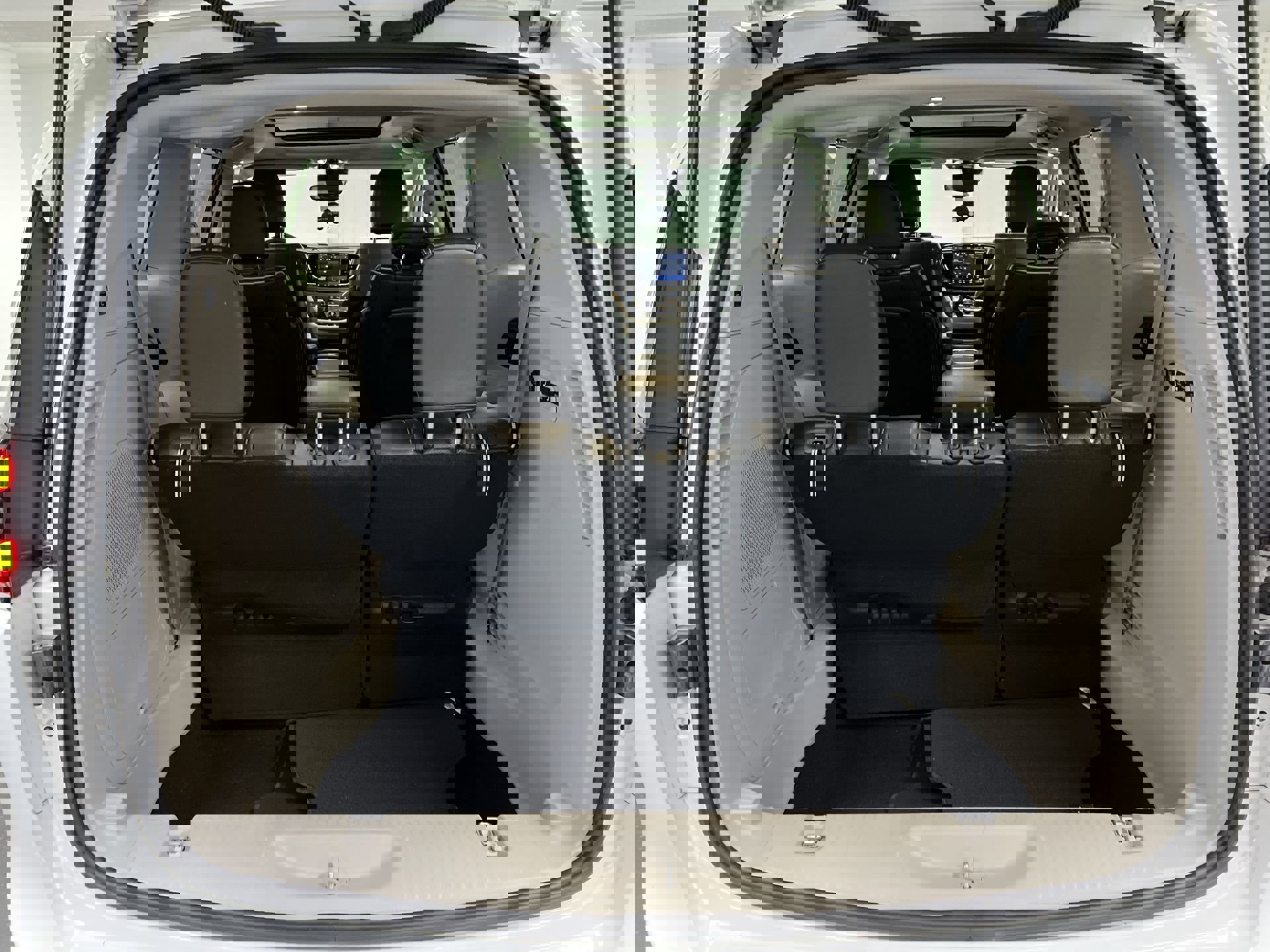 Used 2022 Chrysler Pacifica Limited image 63