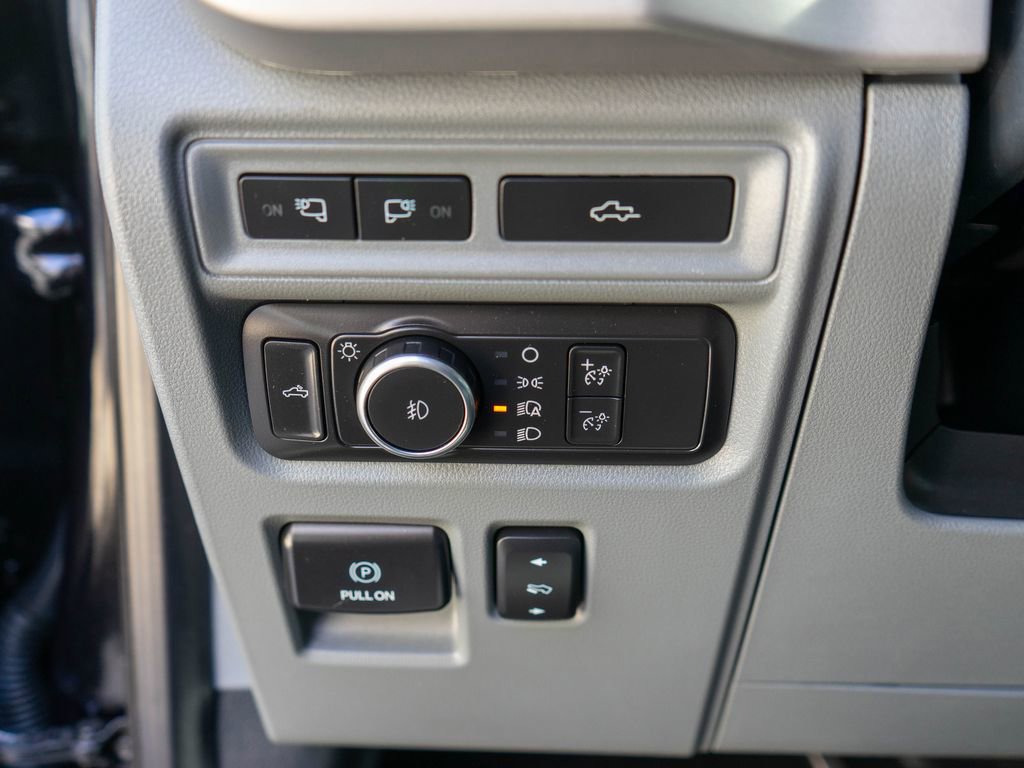 Used 2022 Ford F150 XLT w/ Equipment Group 302A High AWD/4WD image 17