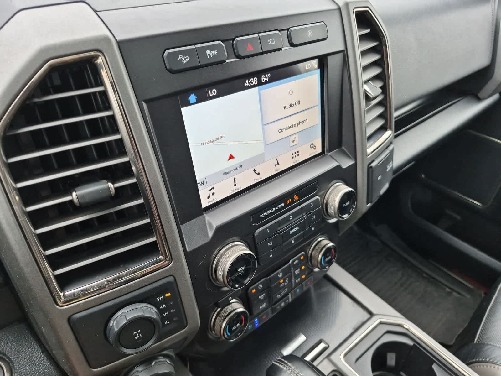 Used 2018 Ford F150 Raptor w/ Equipment Group 802A Luxury AWD/4WD image 29
