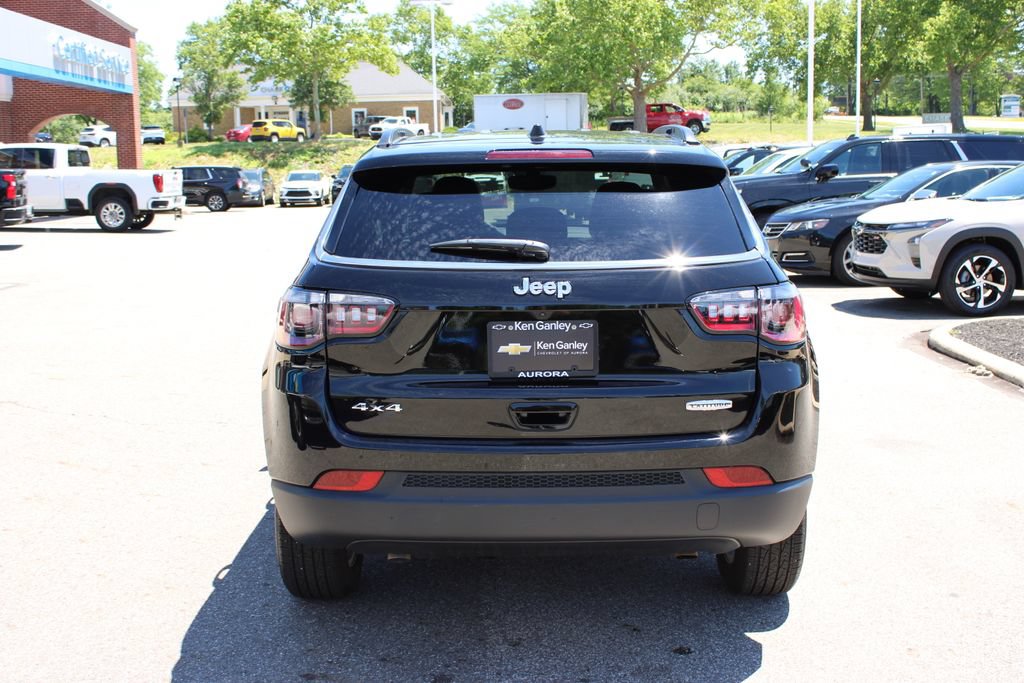 Used 2025 Jeep Compass Latitude AWD/4WD image 26