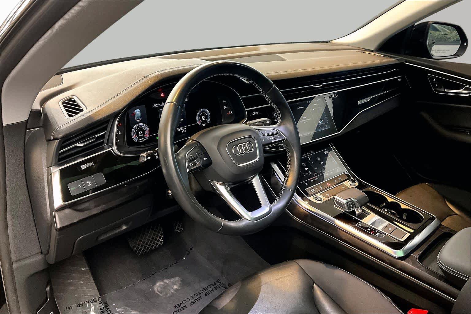 Used 2023 Audi Q8 Premium w/ Convenience Package AWD/4WD image 18