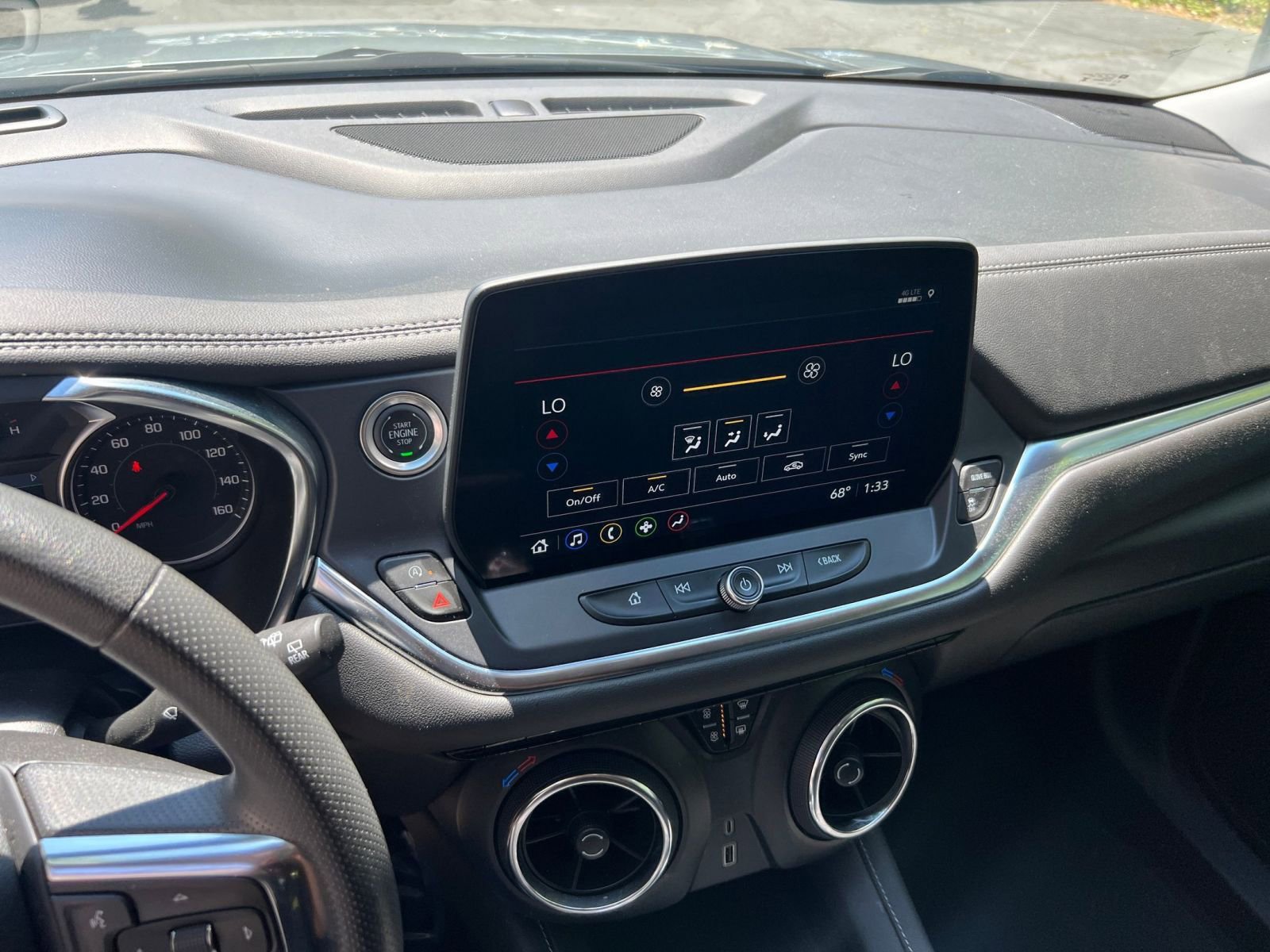 Used 2025 Chevrolet Blazer LT image 17