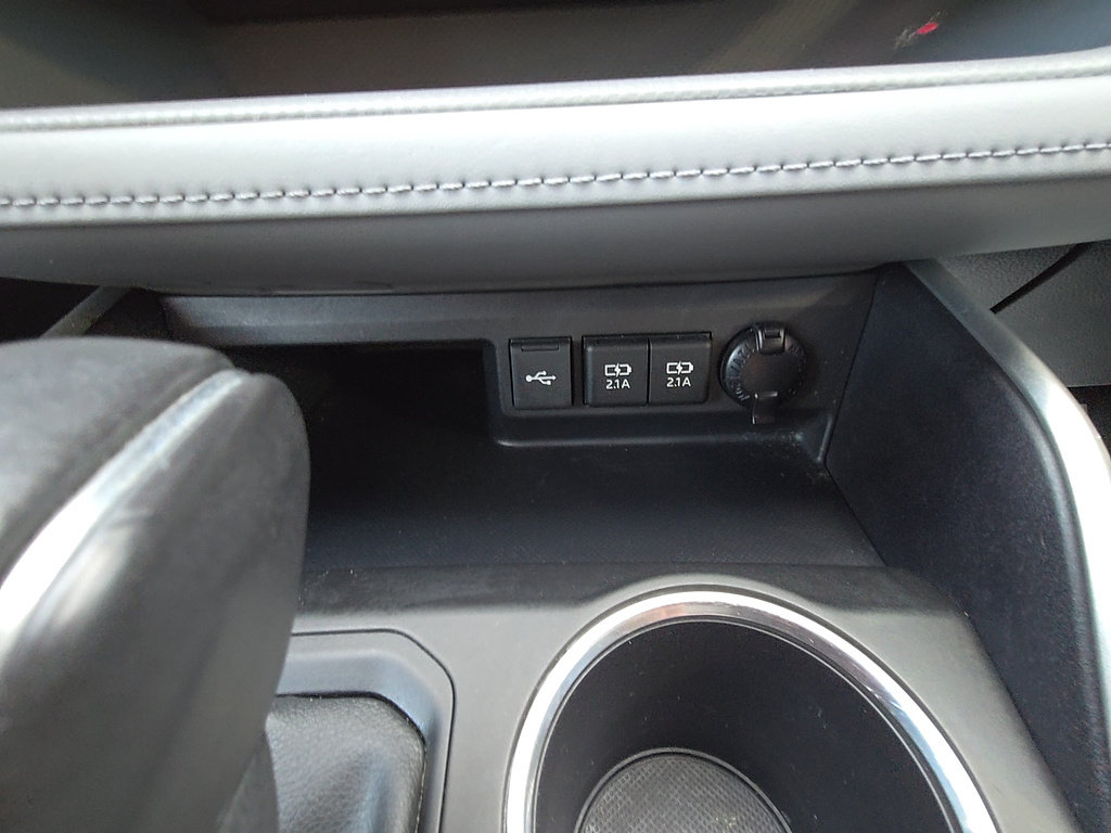 Certified 2021 Toyota Highlander XLE AWD/4WD image 17