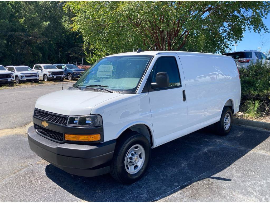 New 2025 Chevrolet Express 2500 w/ Driver Convenience Package RWD image 2