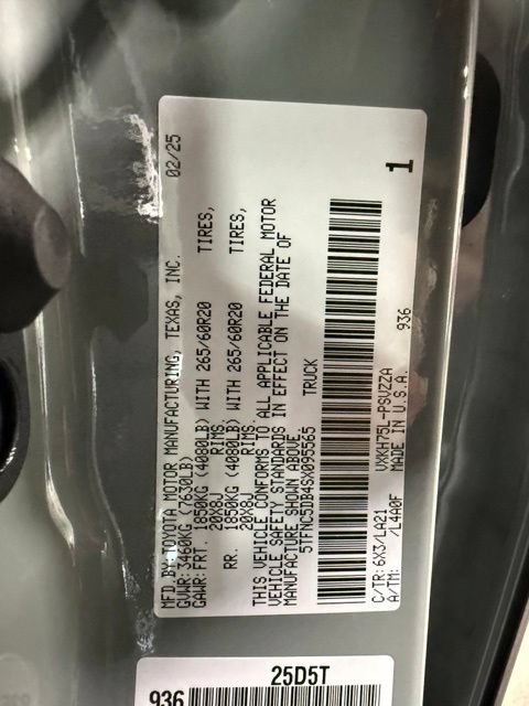 Used 2025 Toyota Tundra Platinum AWD/4WD image 27