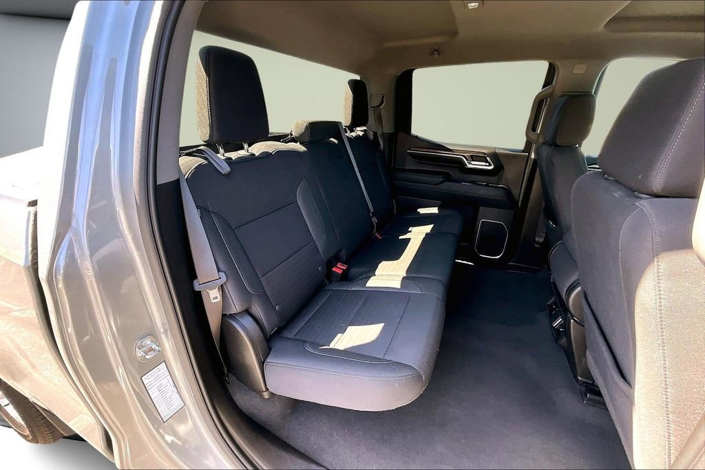 Used 2023 Chevrolet Silverado 1500 LT w/ Protection Package AWD/4WD image 26