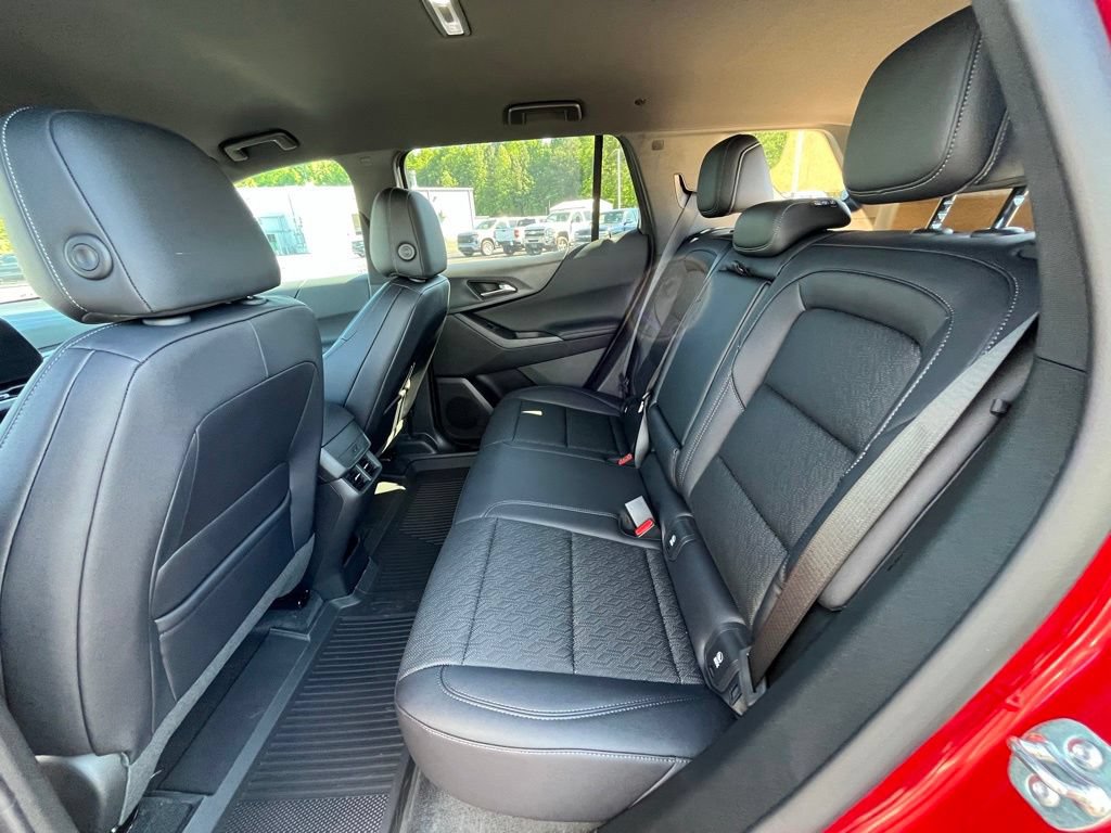 New 2026 Chevrolet Equinox LT w/ Convenience Package II FWD image 20