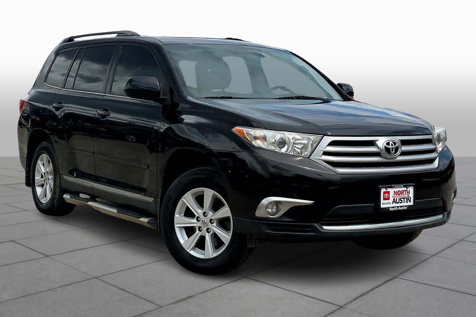 Used 2012 Toyota Highlander SE FWD image 3