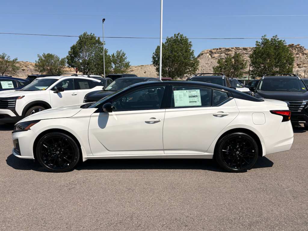 New 2026 Nissan Altima 2.5 SR w/ SR Midnight Edition Package AWD/4WD image 2