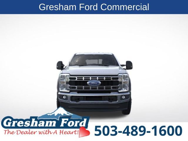 New 2026 Ford F550 4x4 Crew Cab image 7