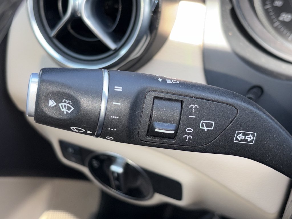 Used 2018 Mercedes-Benz GLA 250 image 7