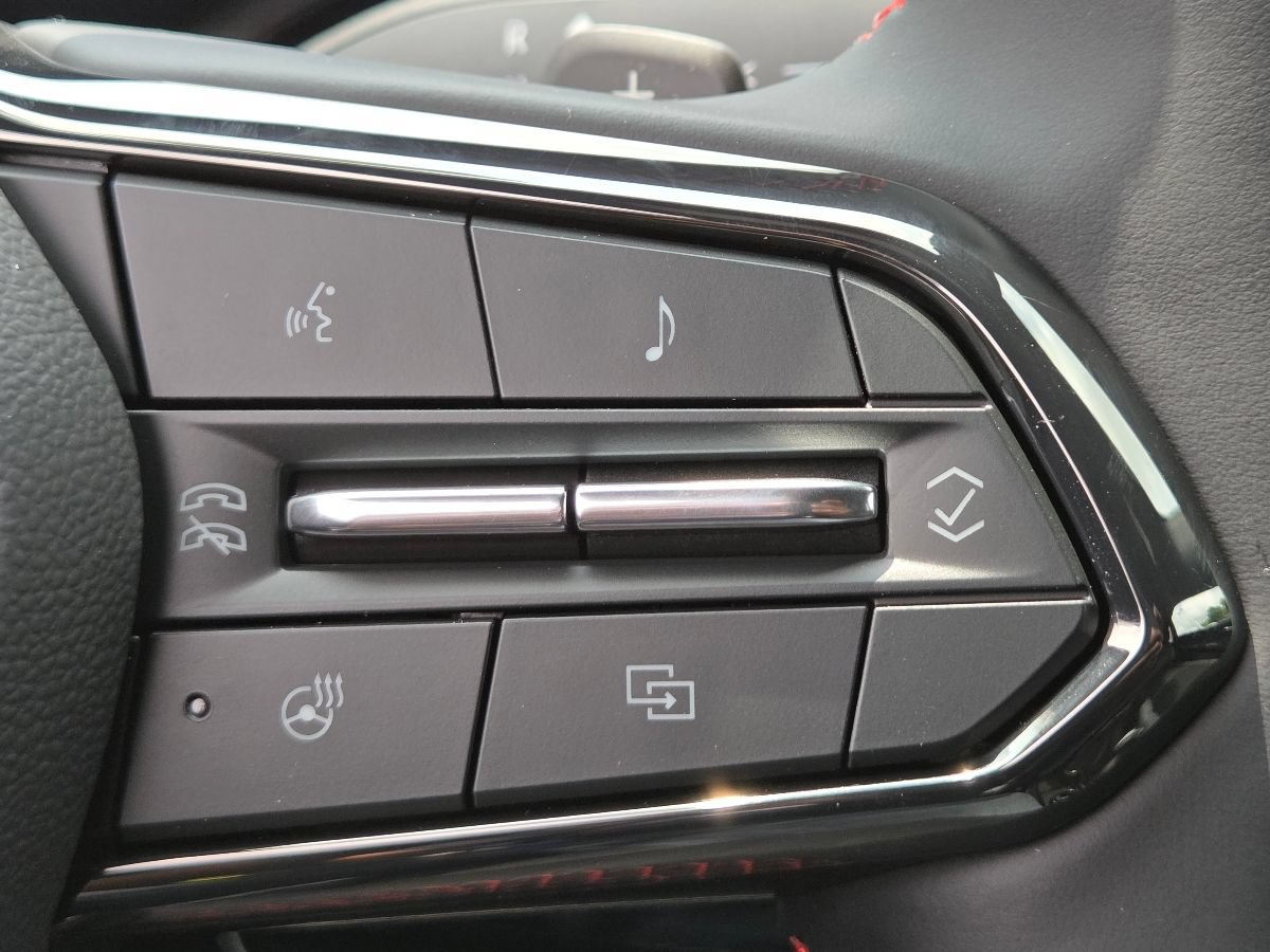 New 2027 Chevrolet Equinox RS FWD image 30
