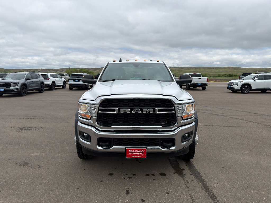 Used 2021 RAM 5500 Tradesman w/ Chrome Appearance Group AWD/4WD image 3