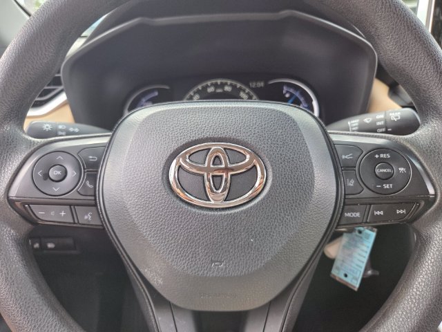 Used 2023 Toyota RAV4 LE AWD/4WD image 33