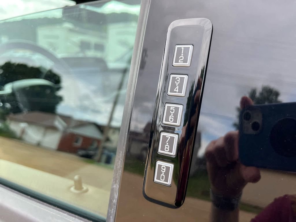 Used 2024 Ford F150 XLT image 16