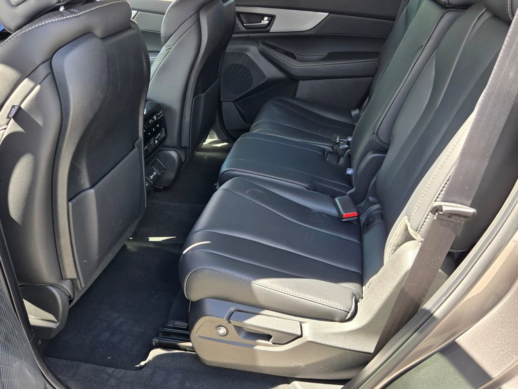 Used 2024 Acura MDX FWD w/ Technology Package image 11