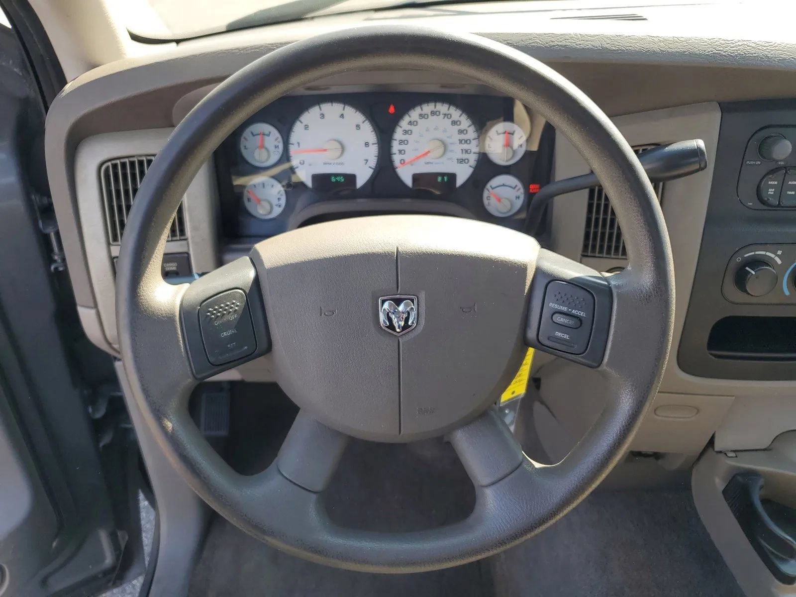 Used 2005 Dodge Ram 1500 Truck SLT RWD image 17