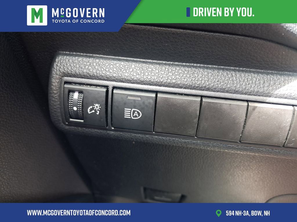 Used 2023 Toyota Corolla LE FWD image 24