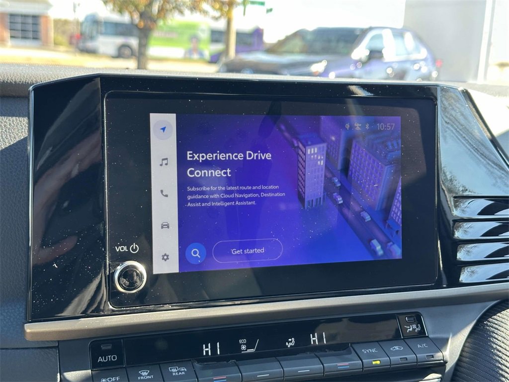 Certified 2025 Toyota Camry SE image 3