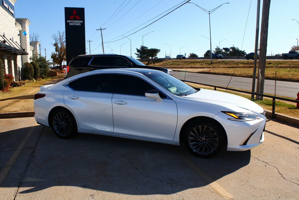 Used 2024 Lexus ES 350 Ultra Luxury image 6