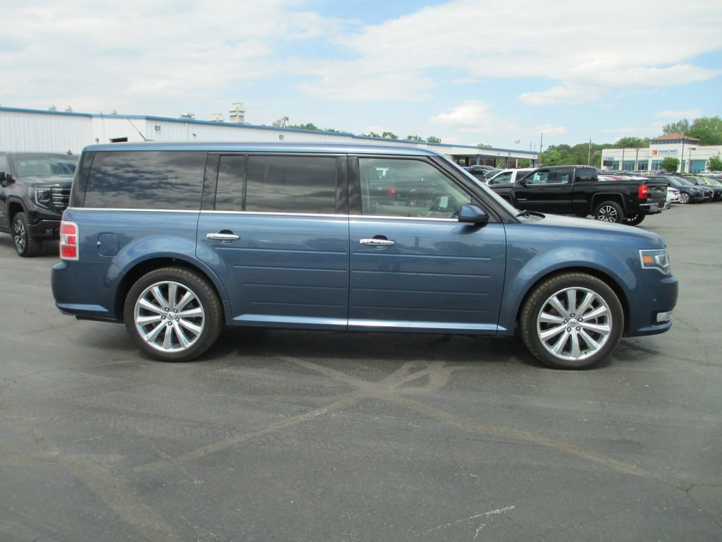 Used 2019 Ford Flex Limited w/ Equipment Group 303A AWD/4WD image 4