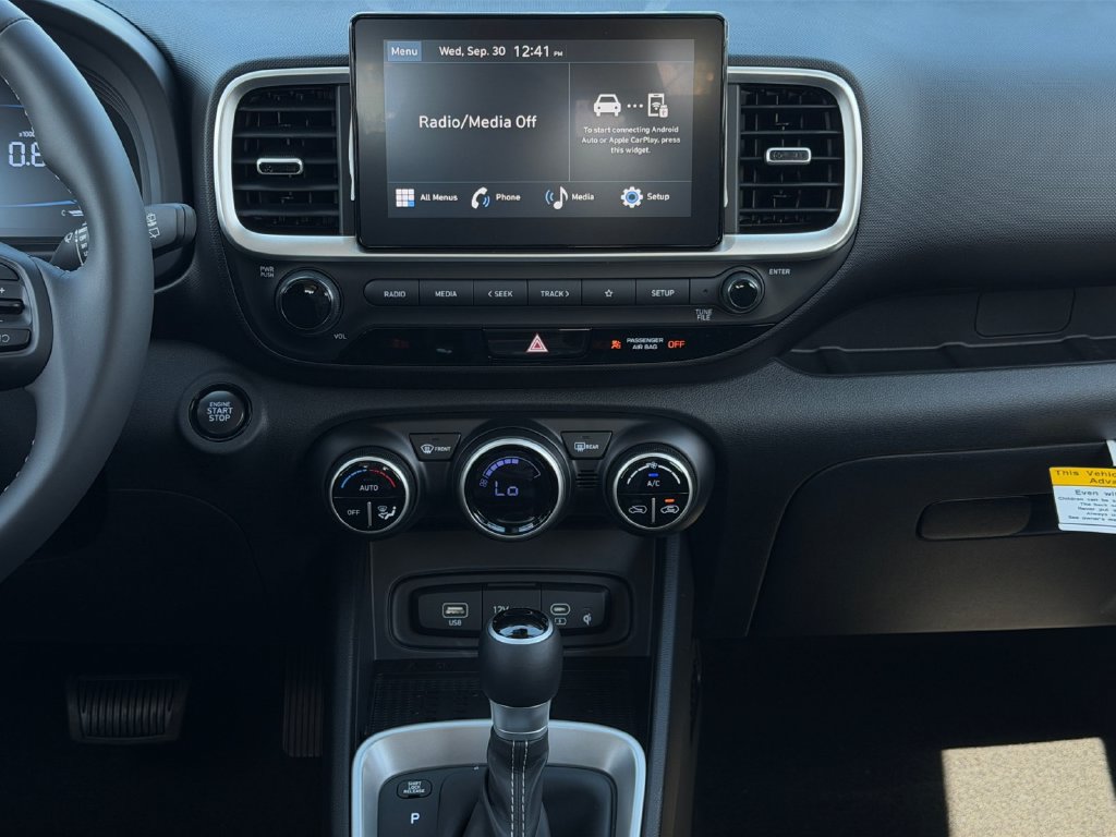 New 2026 Hyundai Venue SEL FWD image 17