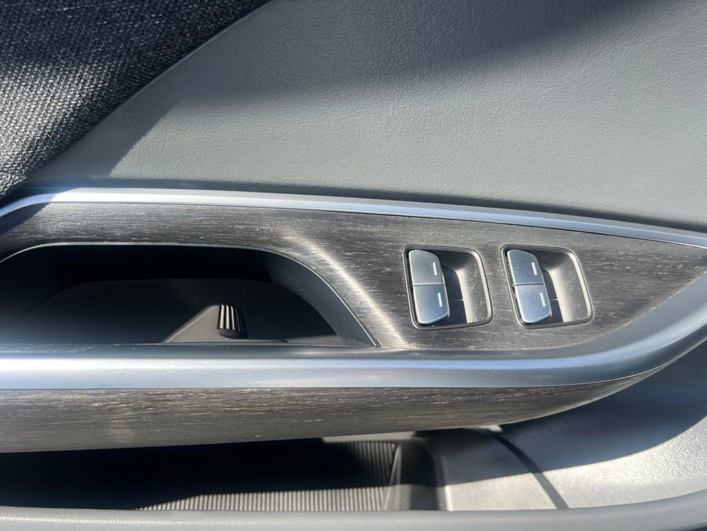 Used 2024 Lucid Air Pure RWD image 15