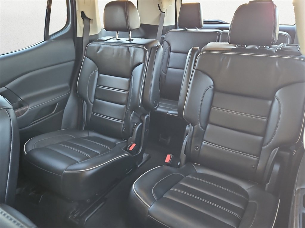 Used 2023 GMC Acadia Denali w/ Trailering Package image 9